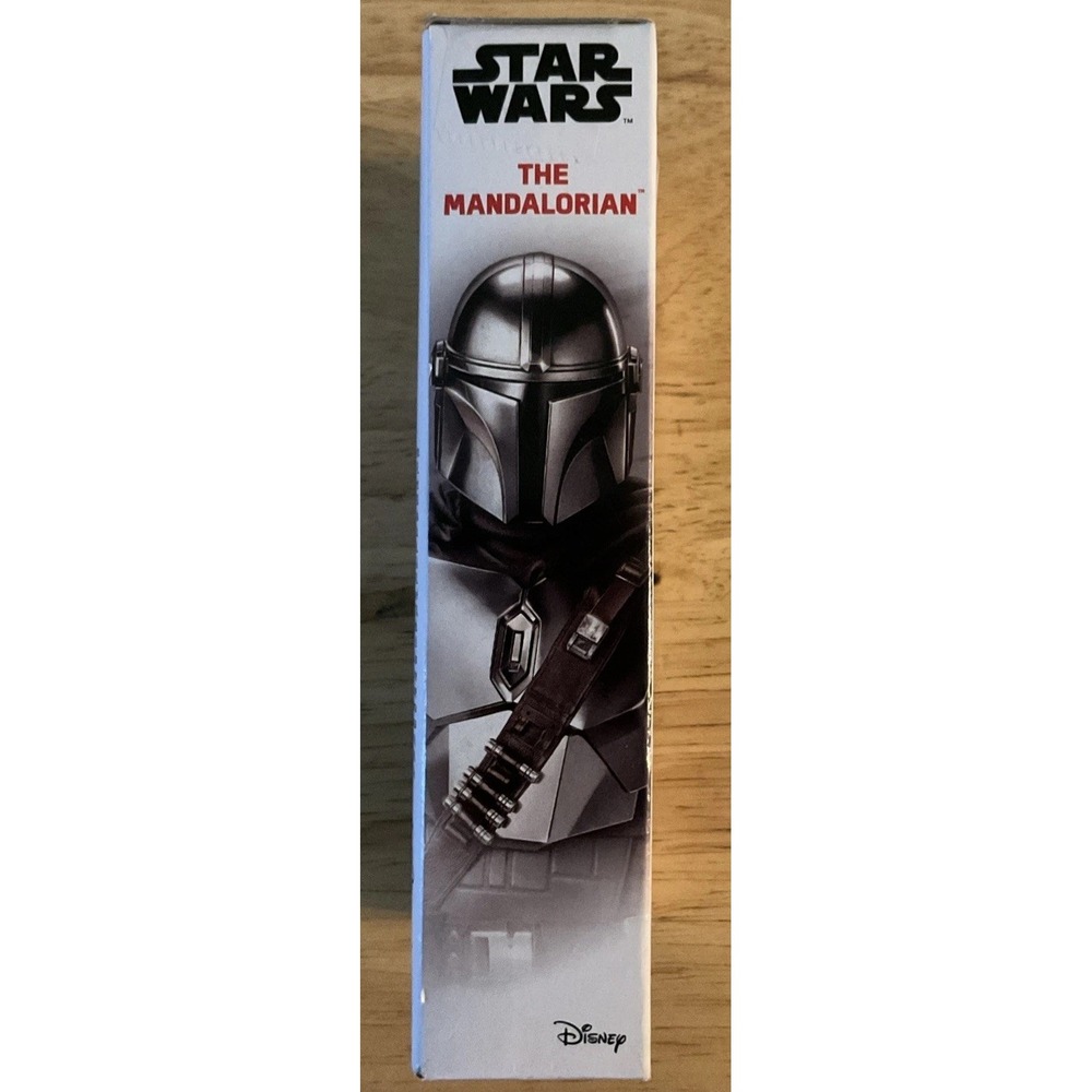 2021 Hasbro Disney Star Wars‎ The Mandalorian Action Figure, New In Box - Picture 4 of 6